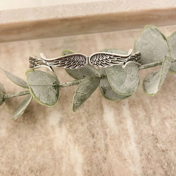 925 Sterling Silver Wings Cuff Bracelet Silver Vintage Bangle Bracelet - Picture 3 of 6